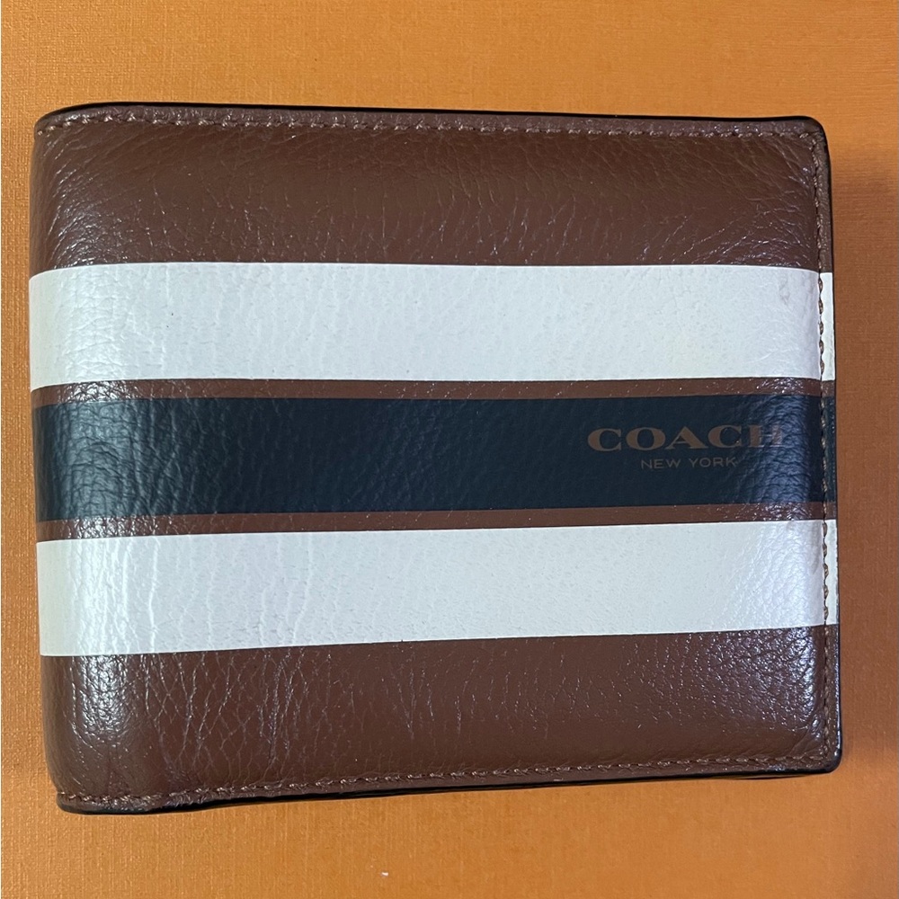 Men’s COACH leather wallet great condition